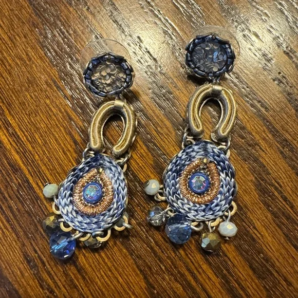 Ayalabar Bluish-purple crystal and Gold tone Beaded Earrings - Picture 2 of 5